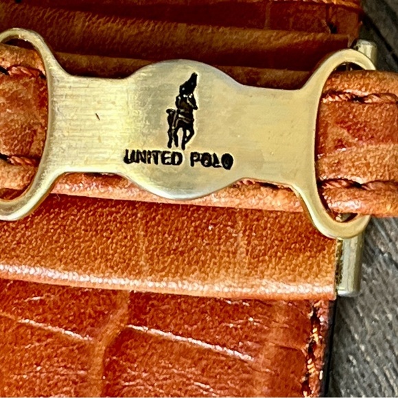 United Polo Elegant Brown Leather Belt with Gold Buckle main image 9